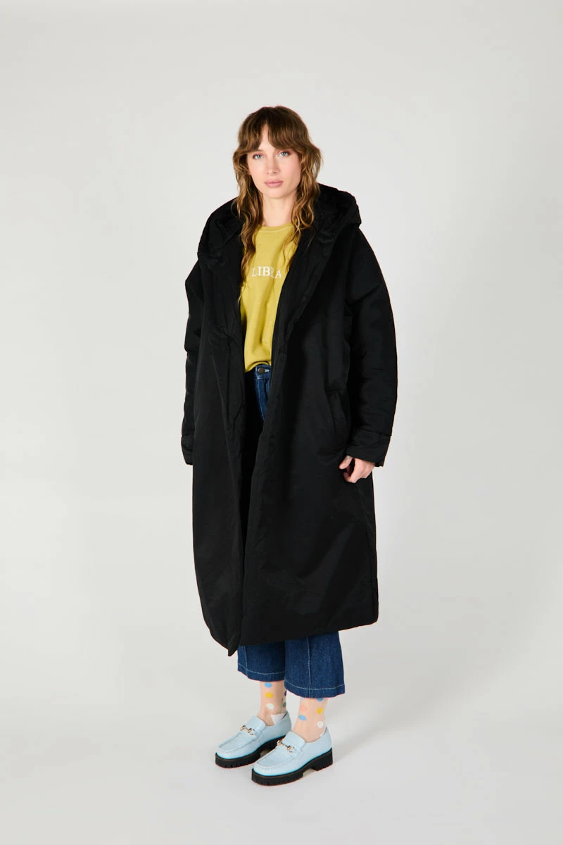 Intentionally Blank MARVEL PUFFER BLACK 5 Intentionally Blank MARVEL PUFFER BLACK