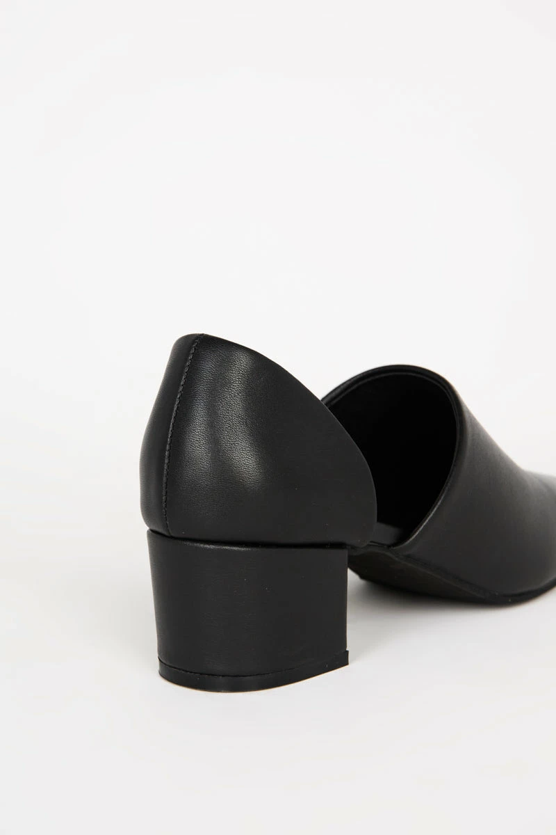 Intentionally Blank SHOES PERF-HI HEEL Black 6 Intentionally Blank SHOES PERF-HI HEEL Black