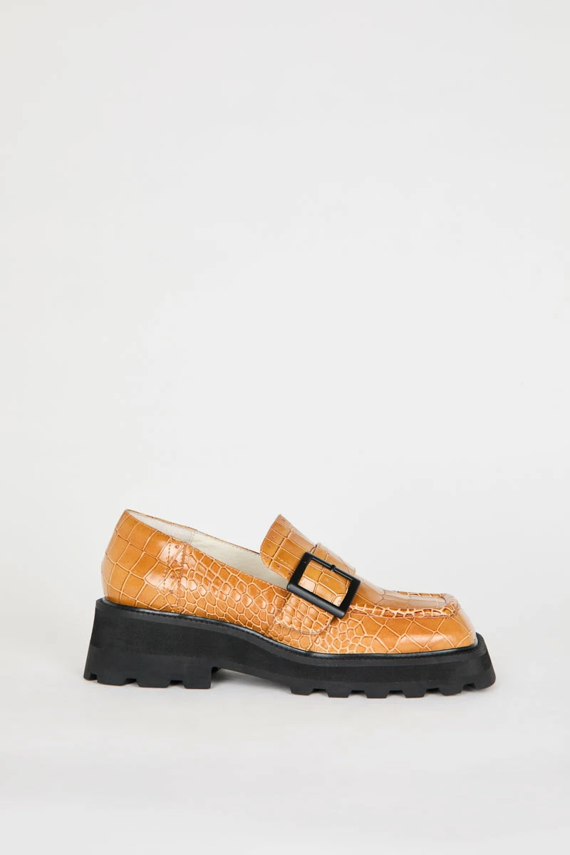 Intentionally Blank TORONTO LOAFER Tan 8 Intentionally Blank TORONTO LOAFER Tan